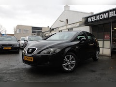 SEAT Leon - 2.0 FSI Stylance / Automaat / Navi / CruiseControl / Elektrische ramen