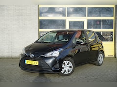 Toyota Yaris - 1.0 VVT-i 5drs Comfort BJ2018 Audio | Airco | Stuurbekrachtiging | Getint glas
