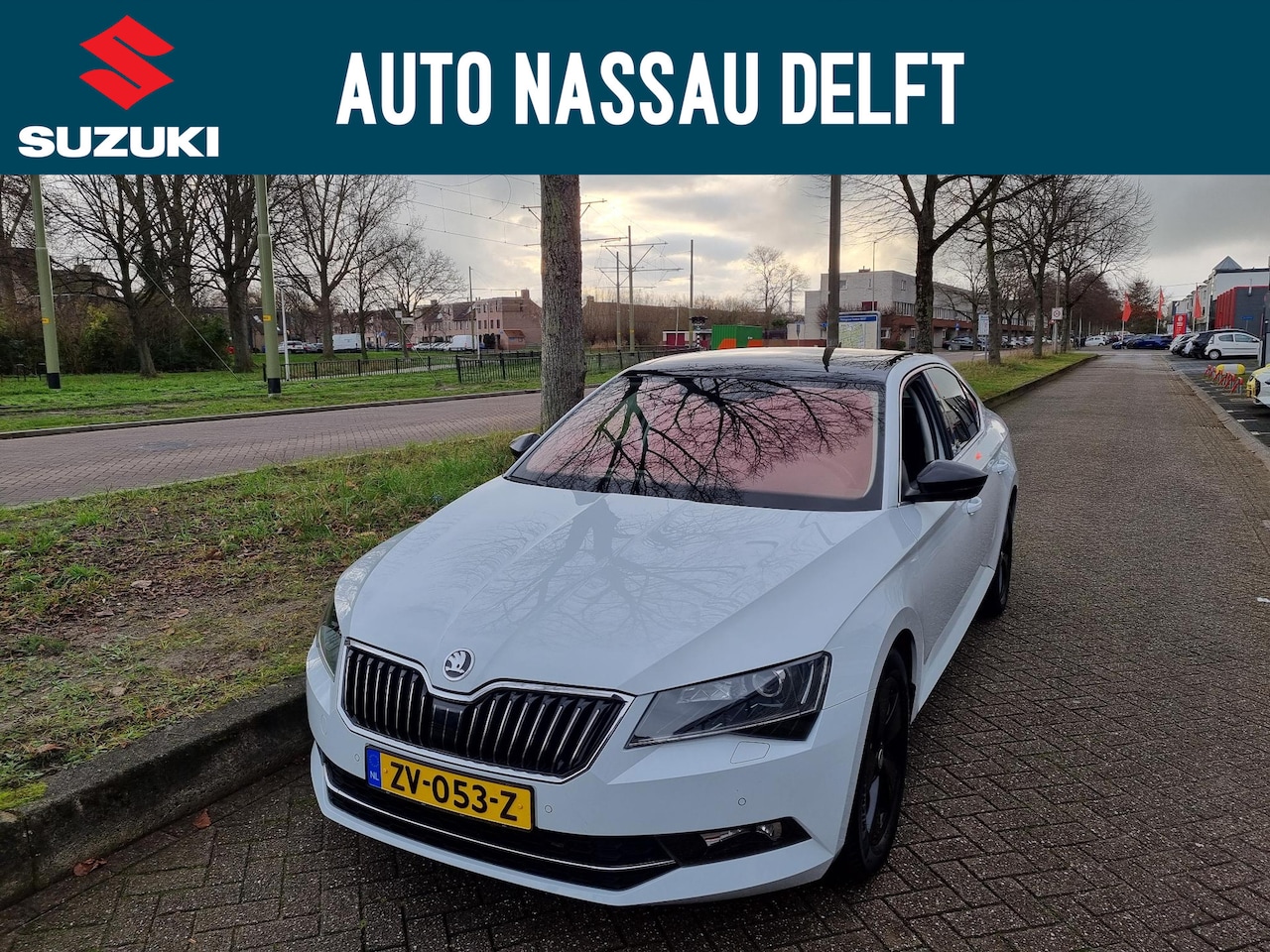 Skoda Superb - 1.5 TSI ACT Ambition Business AUTO IS VOORZIEN VAN HULPVEREN EN TREKHAAK - AutoWereld.nl