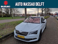 Skoda Superb - 1.5 TSI ACT Ambition Business AUTO IS VOORZIEN VAN HULPVEREN EN TREKHAAK