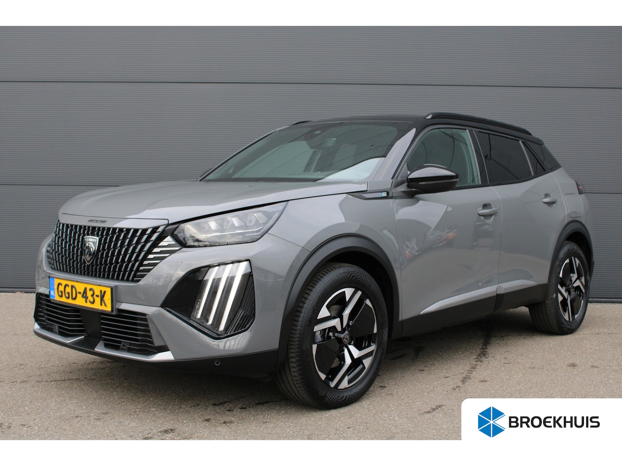 Peugeot e-2008 - EV GT 54 kWh | Navigatie | Camera | Fase 3 laden | Nieuw model | BTW | Apple carplay | - AutoWereld.nl