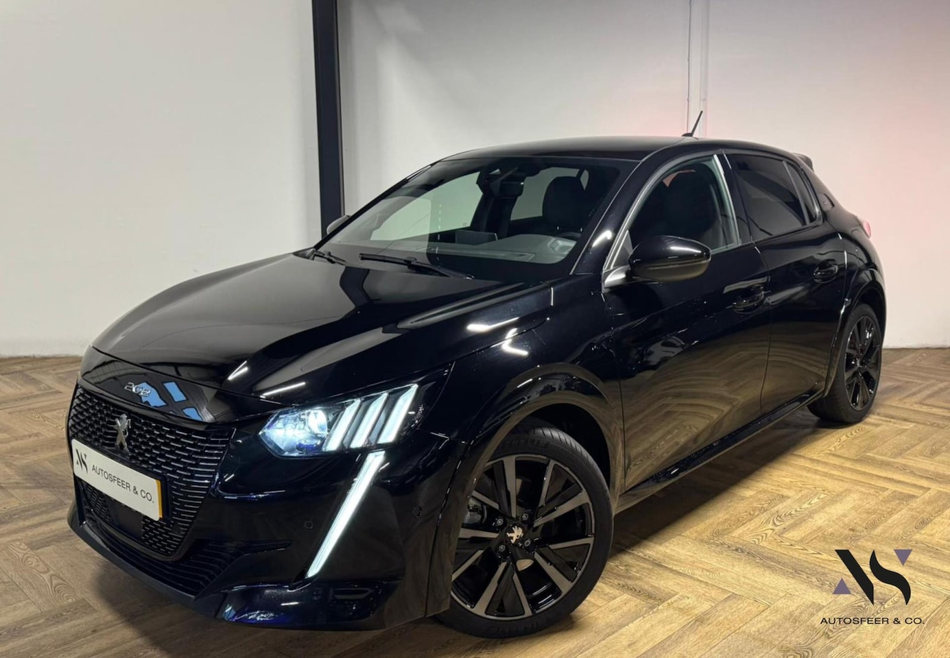 Peugeot 208 - 1.2 PureTech GT PANO KEYLESS CAM - AutoWereld.nl