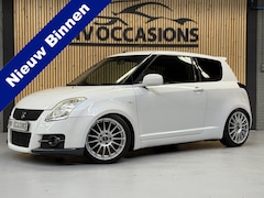 Suzuki Swift - 1.6 Sport 125PK/APPLECRPL/ANDROID-AUTO/17"/ECC/SPORTIEF