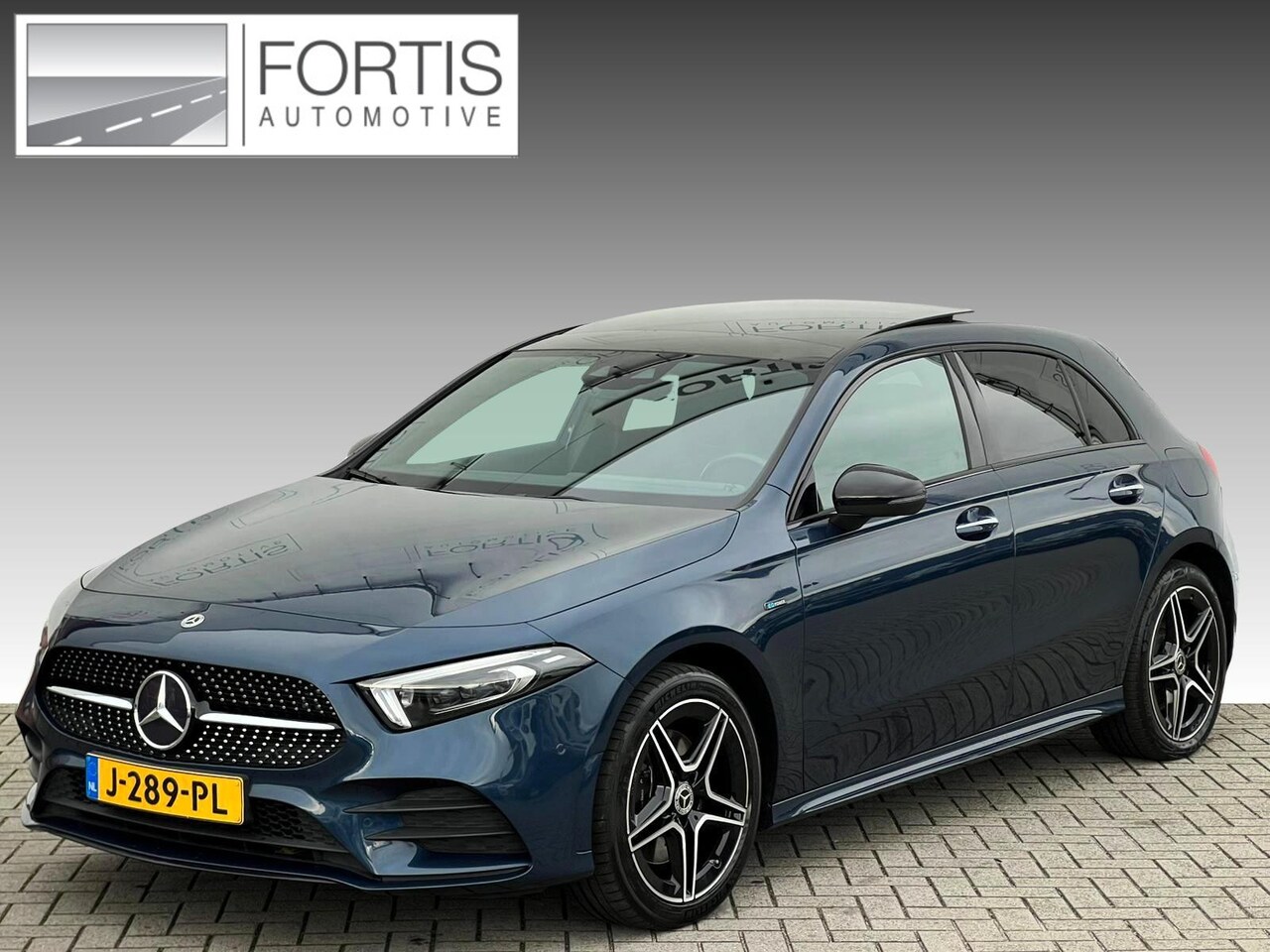 Mercedes-Benz A-klasse - 250 e Business Solution AMG Limited NL-AUTO | PANO| SFEEVERL | CAMERA | MEMORY | - AutoWereld.nl