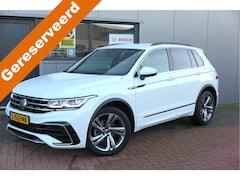 Volkswagen Tiguan - 1.5 TSI 150pk DSG 2xR-Line Virtual Cockpit , Trekhaak, Camera , Navi , DAB+ , Carplay , Le