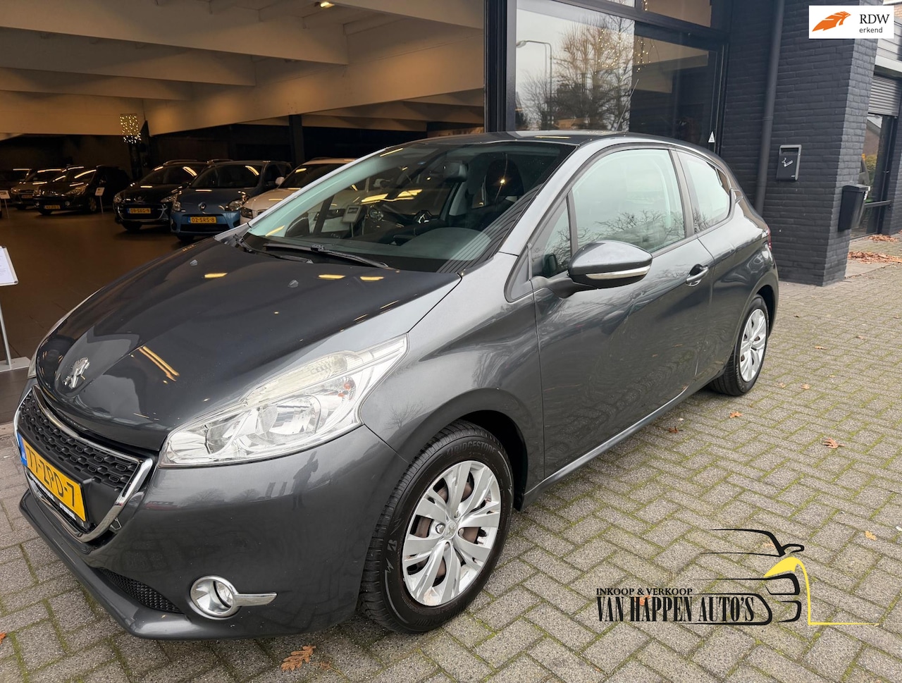 Peugeot 208 - 1.2 VTi Envy / apk 12-2026 - AutoWereld.nl