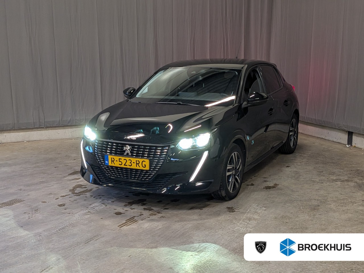 Peugeot 208 - 1.2 PureTech Allure Airco | Camera | Cruise Control | DAB | LED | LMV 16 " | Navi | PDC Ac - AutoWereld.nl