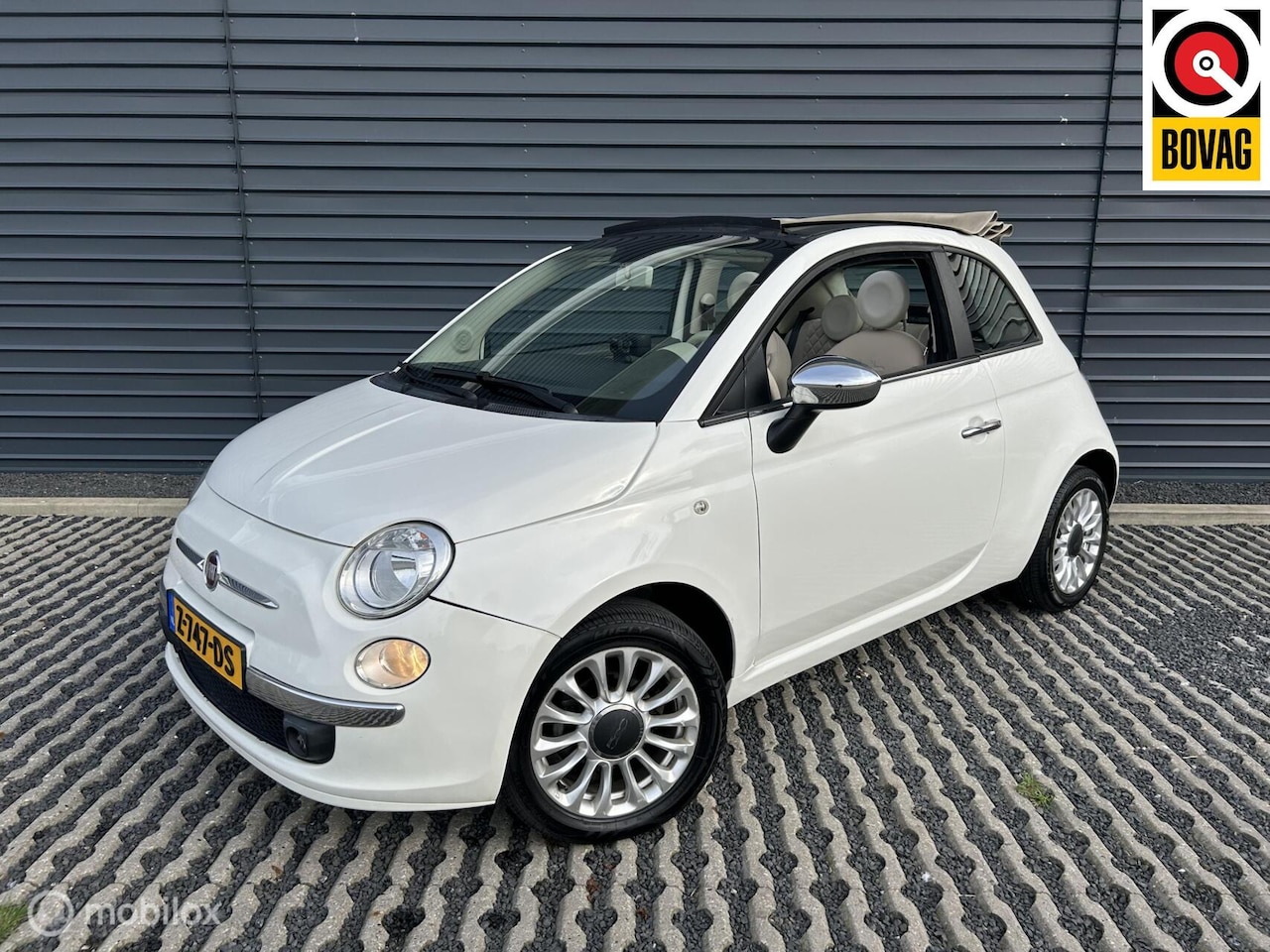 Fiat 500 - 1.2 Lounge | Schuifdak | Airco | Parkeersensoren - AutoWereld.nl