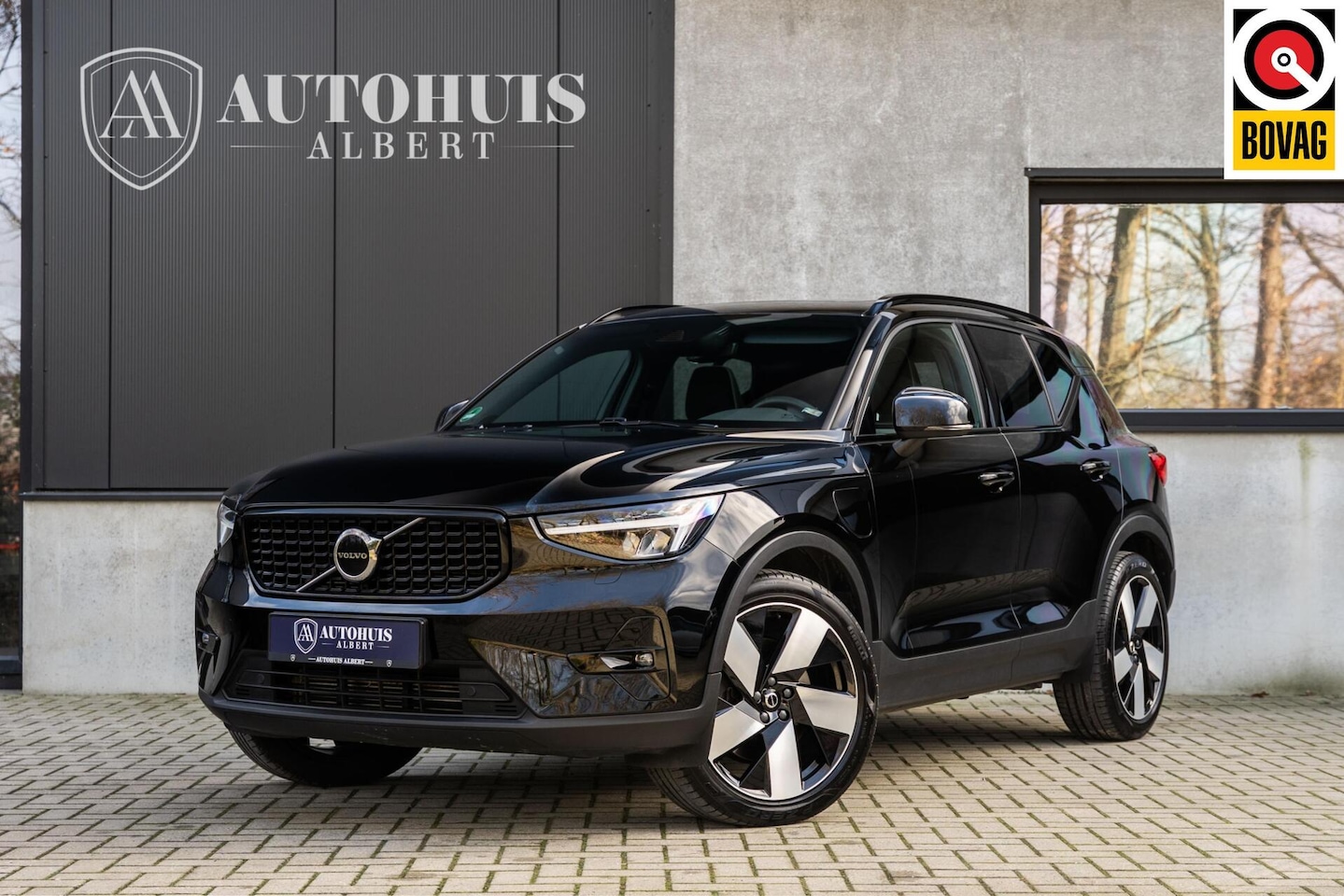 Volvo XC40 - 1.5 T5 Recharge Ultimate Dark Trekhaak 360c 20'' - AutoWereld.nl