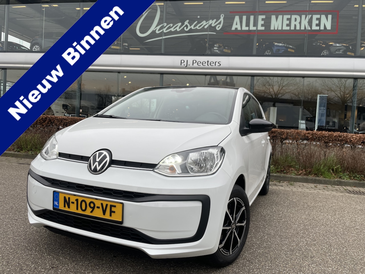 Volkswagen Up! - 1.0 Airco - Alarm klasse 1 - Bluetooth - Elektrische ramen voor - Radio - Rijstrooksensor - AutoWereld.nl