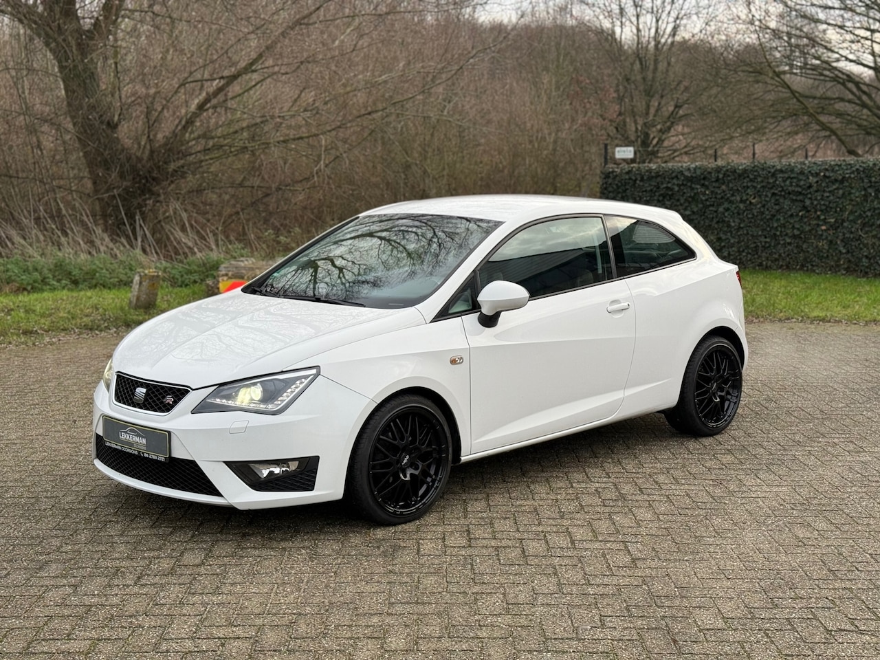 SEAT Ibiza SC - 1.2 TSI FR CLIMA I LEER I PDC I SPORT I LED I WEINIG KM - AutoWereld.nl