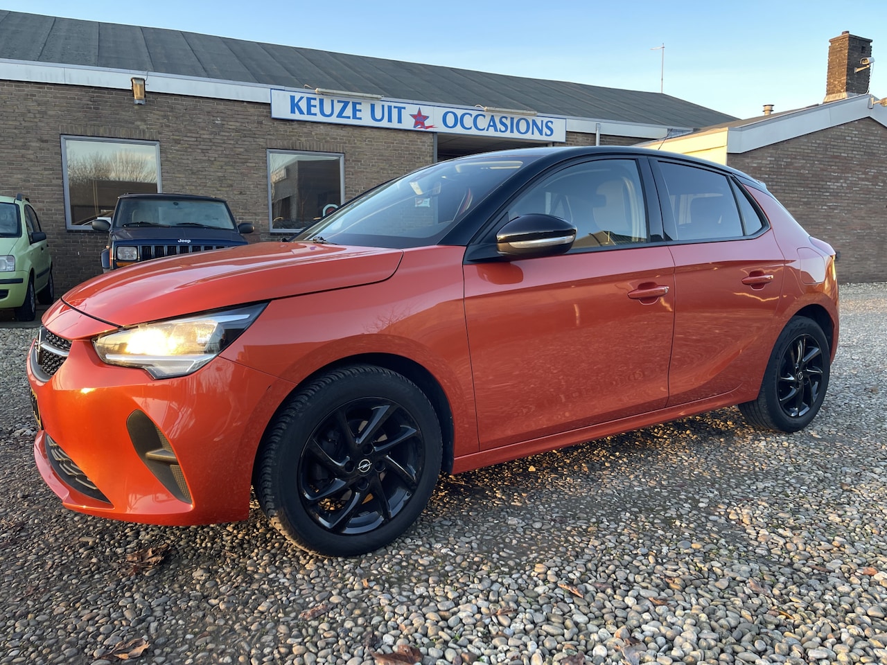 Opel Corsa - 1.2 Edition Sportvelgen en Navigatie - AutoWereld.nl