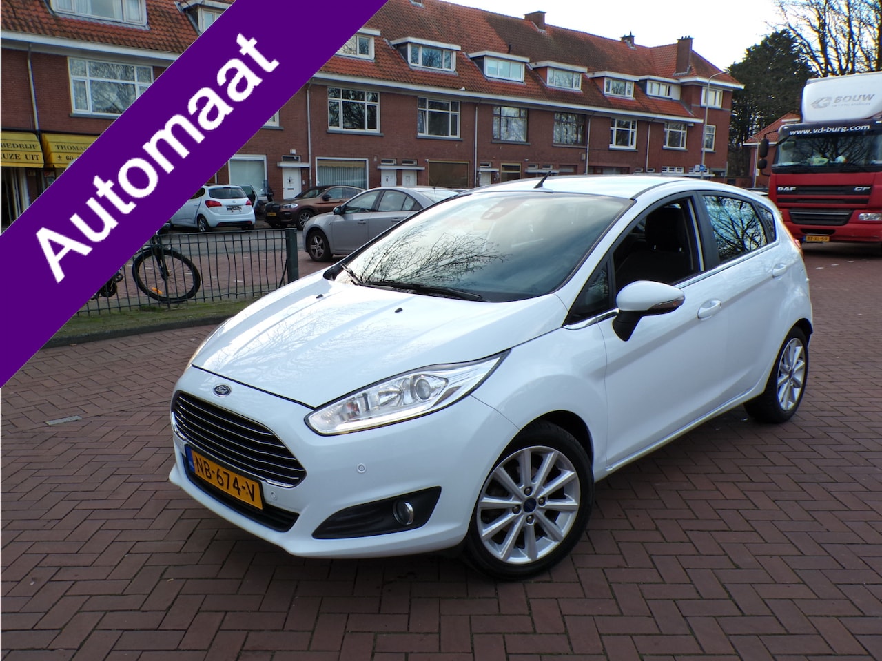 Ford Fiesta - 1.0 EcoBoost Titanium AUTOMAAT CAMERA CRUISECONT NAV TELEFOON.. - AutoWereld.nl
