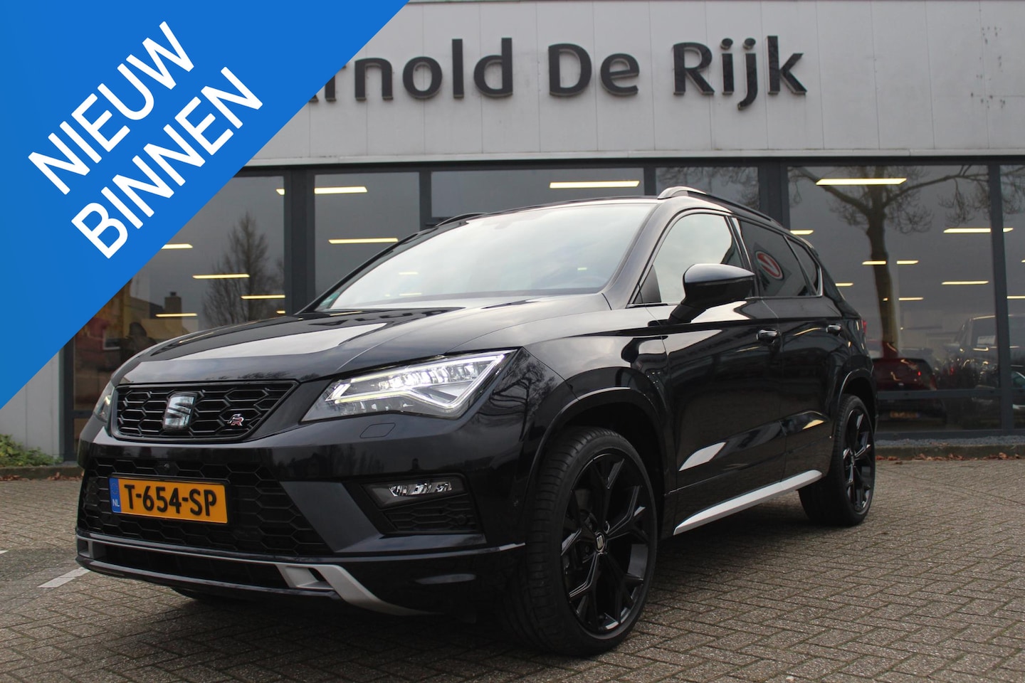 SEAT Ateca - 1.5 TSI FR Business Intense Black 1.5 TSI FR Business Intense Black - AutoWereld.nl