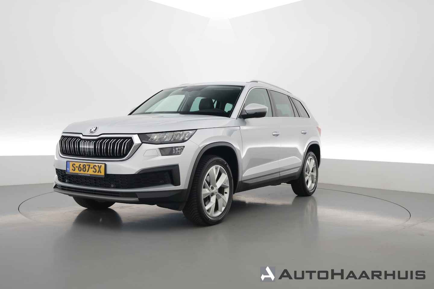 Skoda Kodiaq - 1.5 TSI Style Business 7p. Digital Cockpit | 7 pers. | Trekhaak | Adapt. Cruise | Navi | C - AutoWereld.nl