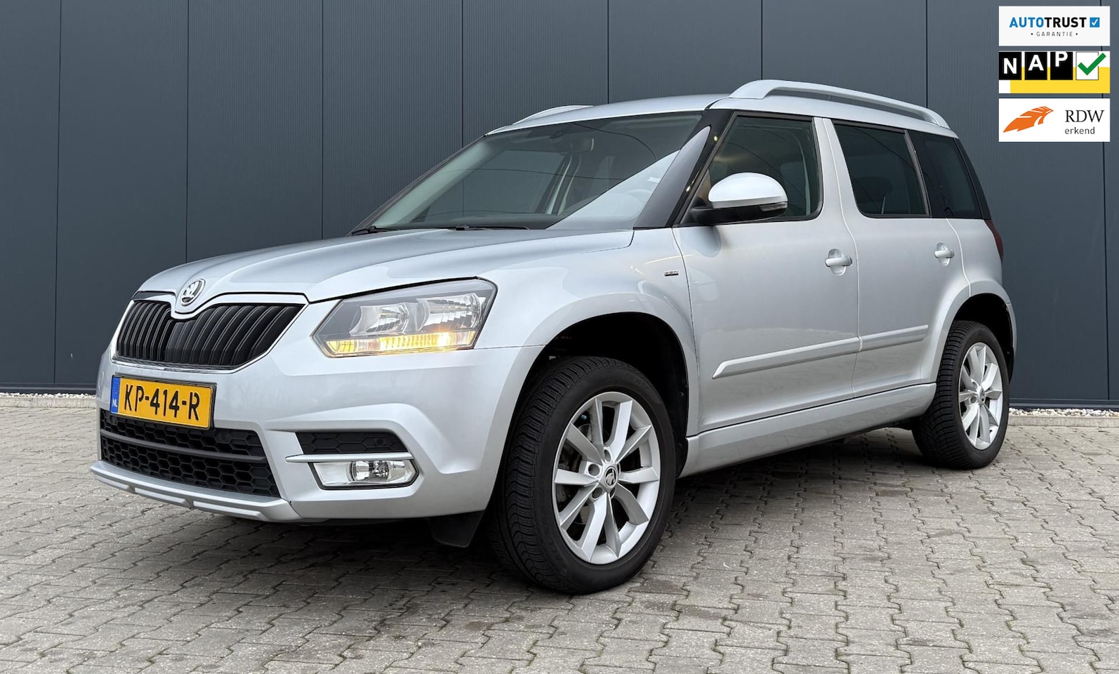 Skoda Yeti - 1.2 TSI Greentech JOY Airco Cruise Navi Trekhaak - AutoWereld.nl