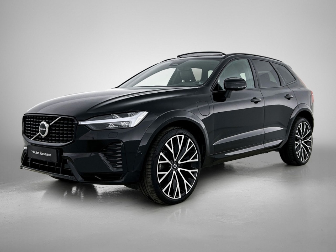 Volvo XC60 - T6 R-Design | Pano | Stoelverkoeling | Head-up | 22'' | Luchtver - AutoWereld.nl