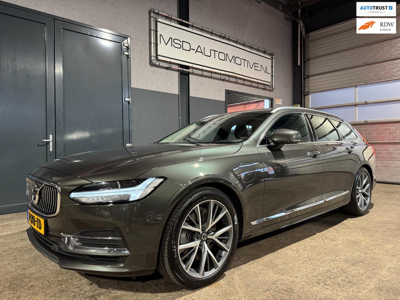 Volvo V90 - 2.0 T8 AWD Inscription|Dealeronderh.|Camera 360|Panoramadak ! - AutoWereld.nl