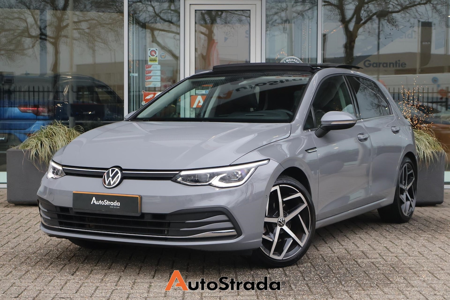 Volkswagen Golf - 1.5 TSI Style 150pk 7-DSG I Pano I Navi I Camera I Stoelverwarming I ACC I Climate I IQ-LE - AutoWereld.nl