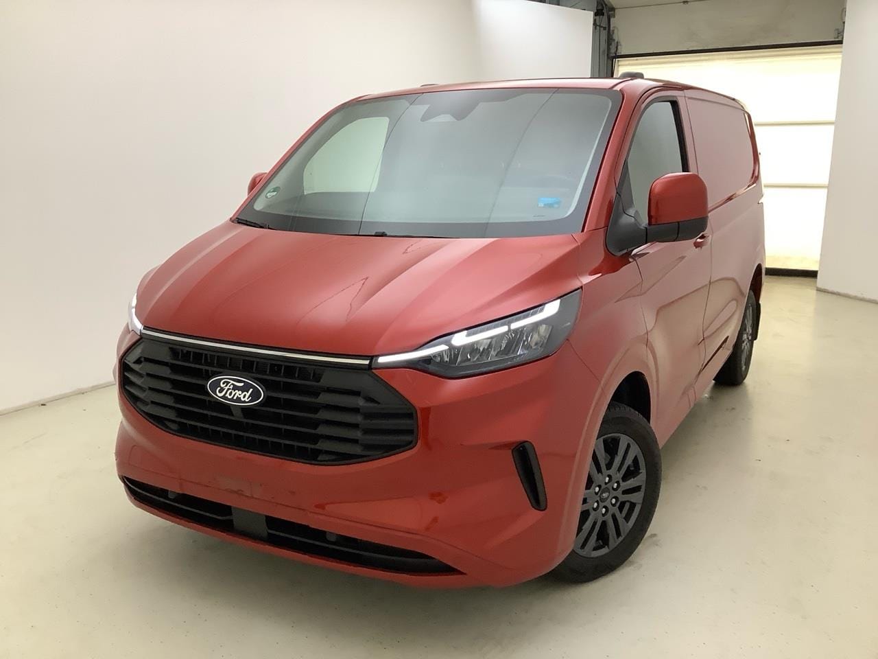 Ford Transit Custom - 320 2.0 TDCI 136PK L1H1 Limited| ACC| LED - AutoWereld.nl