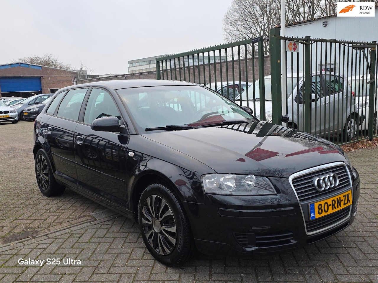 Audi A3 Sportback - 1.6 Attraction airco elektrische ramen cv op afs trekhaak - AutoWereld.nl
