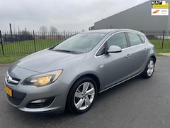 Opel Astra - 1.4 Turbo Berlin|Airco|Bj 2014|Bluetooth|18” Velgen|