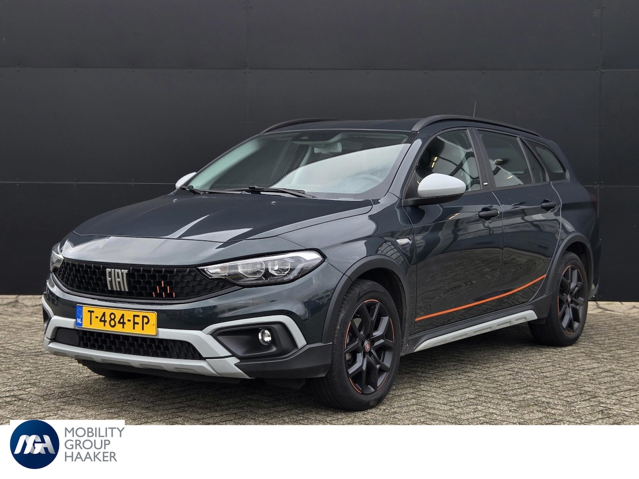 Fiat Tipo Stationwagon - Cross 1.5 Hybrid Garmin | Apple-Android | Adaptive Cruise Control | Stoelverwarming - AutoWereld.nl