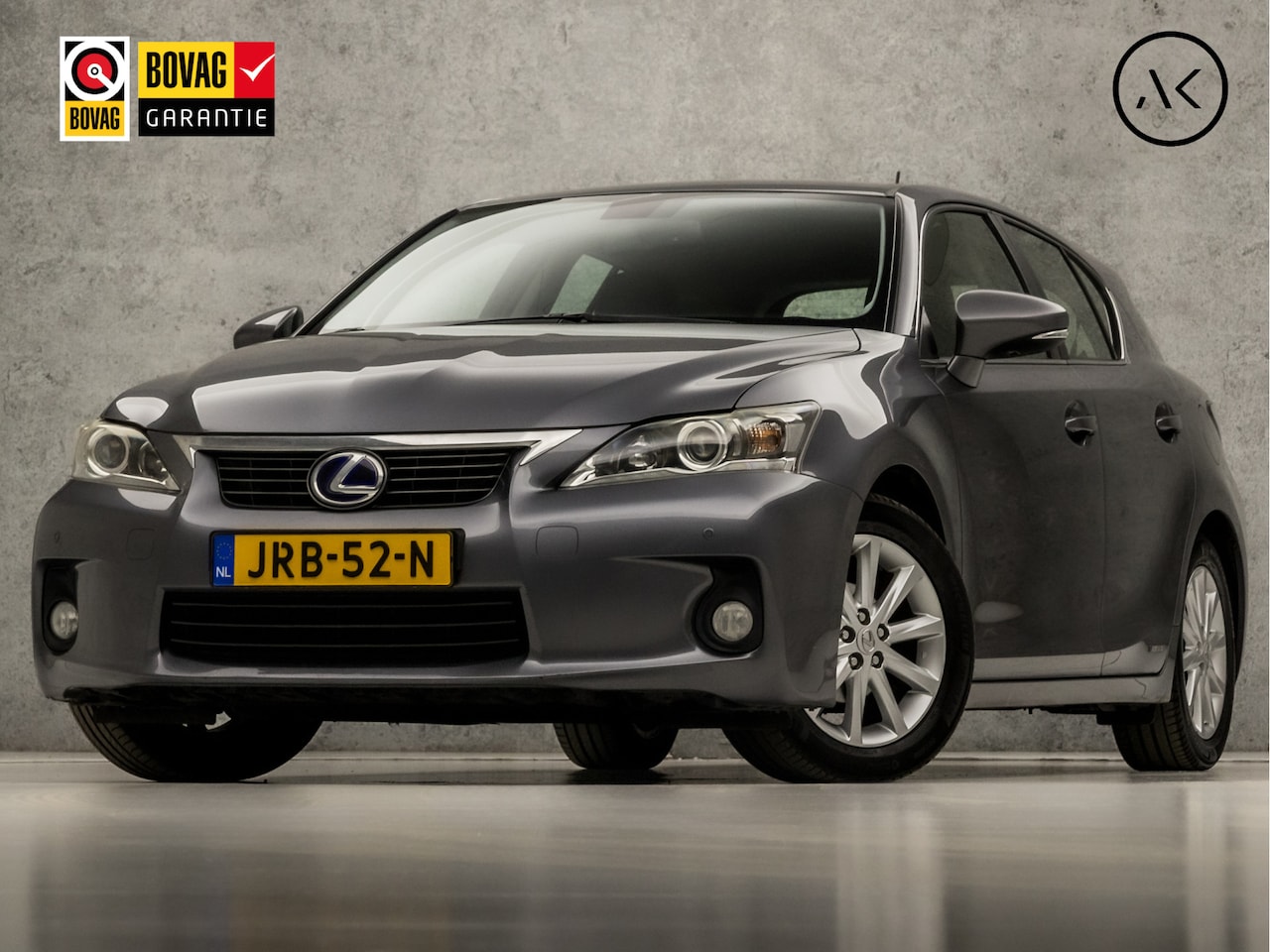 Lexus CT 200h - Sport Automaat (NAVIGATIE, LEDER, STOELVERWARMING, CAMERA, SPORTSTOELEN, KEYLESS, CRUISE, - AutoWereld.nl