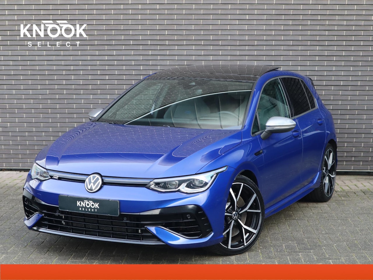 Volkswagen Golf - 2.0 TSI R 4Motion | DCC | H&K | 100% Historie | / Panoramadak / LED / 19 Inch / Head-Up Di - AutoWereld.nl