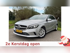 Mercedes-Benz A-klasse - 180 Business Solution - Navigatie - Camera - Automaat - LM Velgen - Stoelverwarming / Half