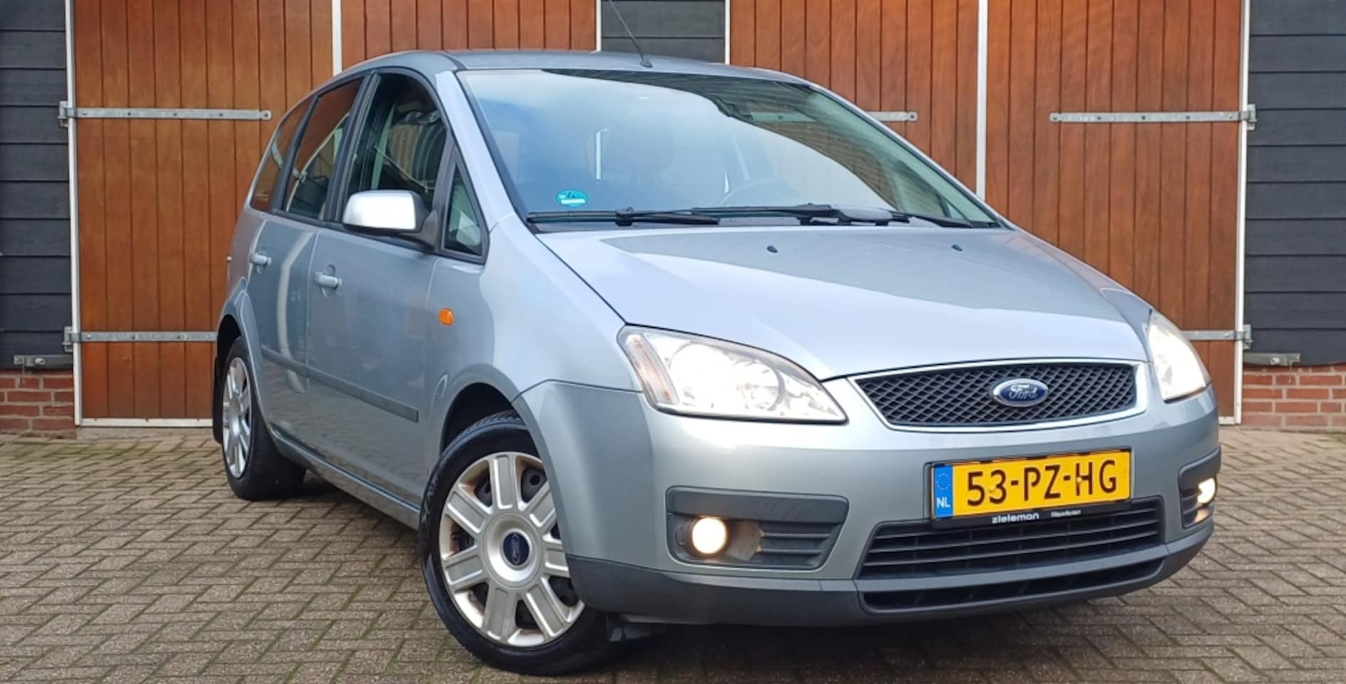 Ford Focus C-Max - 2.0-16V Trend 2.0-16V Trend, Trekhaak, Airco, Cruise control - AutoWereld.nl