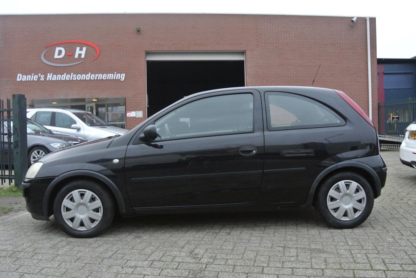 Opel Corsa - 1.2-16V Essentia inruil mogelijk nap - AutoWereld.nl