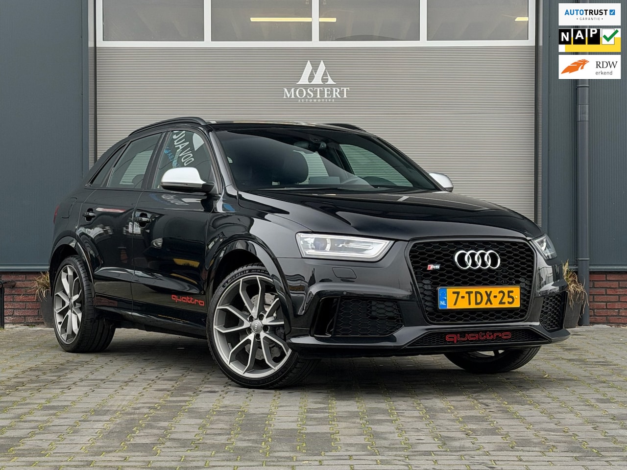 Audi Q3 - 2.5 TFSI/360 RS Q3 quattro|2014|NAP|Trekhaak|Navi|Leder|Stoelverw.|Camera|20"LMV - AutoWereld.nl