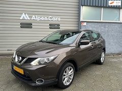 Nissan Qashqai - 1.2 Visia Cruise / Camera / NAVI / PDC / Stoelverwarming