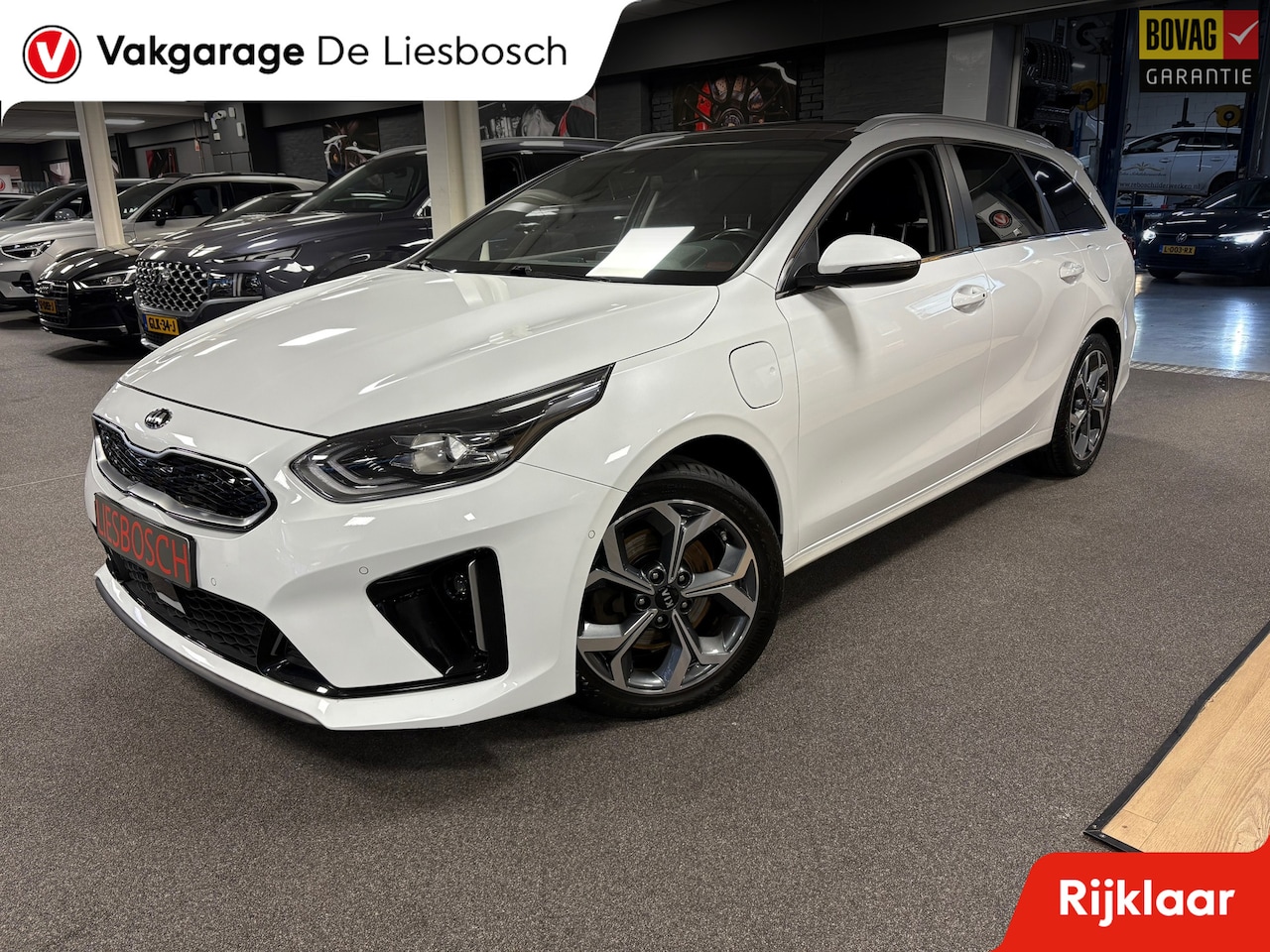 Kia Cee'd Sportswagon - Ceed 1.6 GDI PHEV ExecutiveLine / Leder/ Panoramadak / camera / trekhaak - AutoWereld.nl