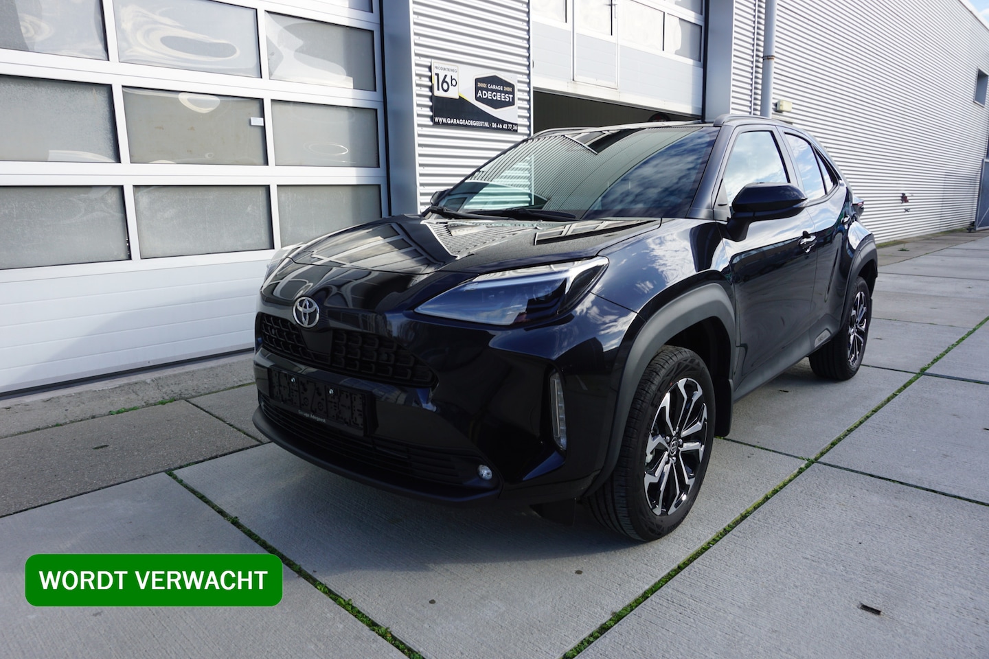 Toyota Yaris Cross - 1.5 Hybrid 115 Business Plus |Navi|Carplay|PDC V+A|Dodehoek|Stoel en stuurverw.| - AutoWereld.nl