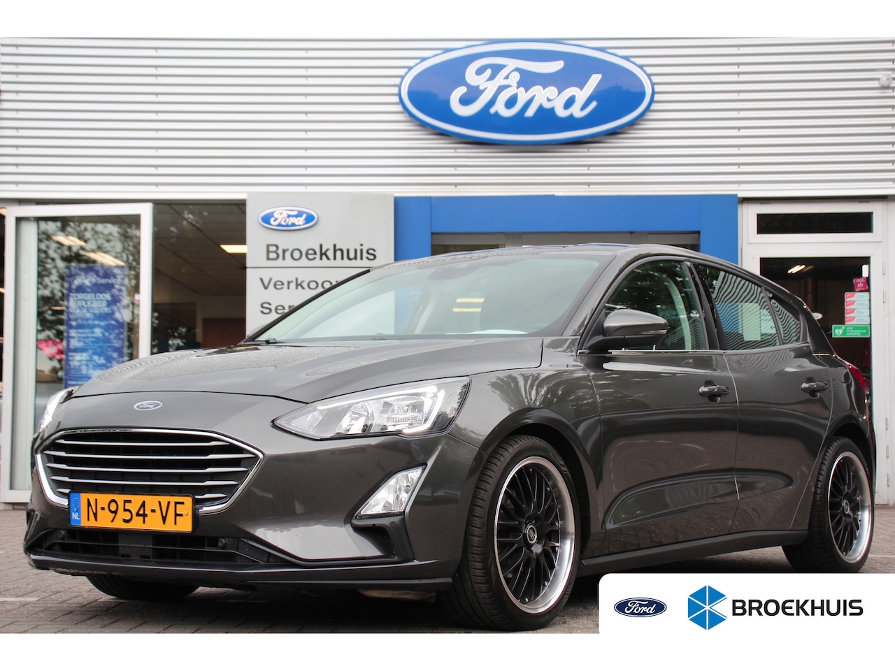 Ford Focus - 1.0EB HYBRID BUSINESS | NL-AUTO! | 1E EIGENAAR! | NAVI | CAMERA | PARKEERSENSOREN | APPLE - AutoWereld.nl