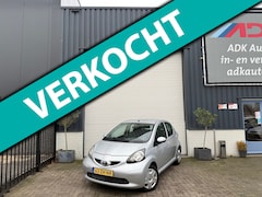 Toyota Aygo - 1.0-12V + NIEUWE APK/5 DEURS/ELEK PAKKET