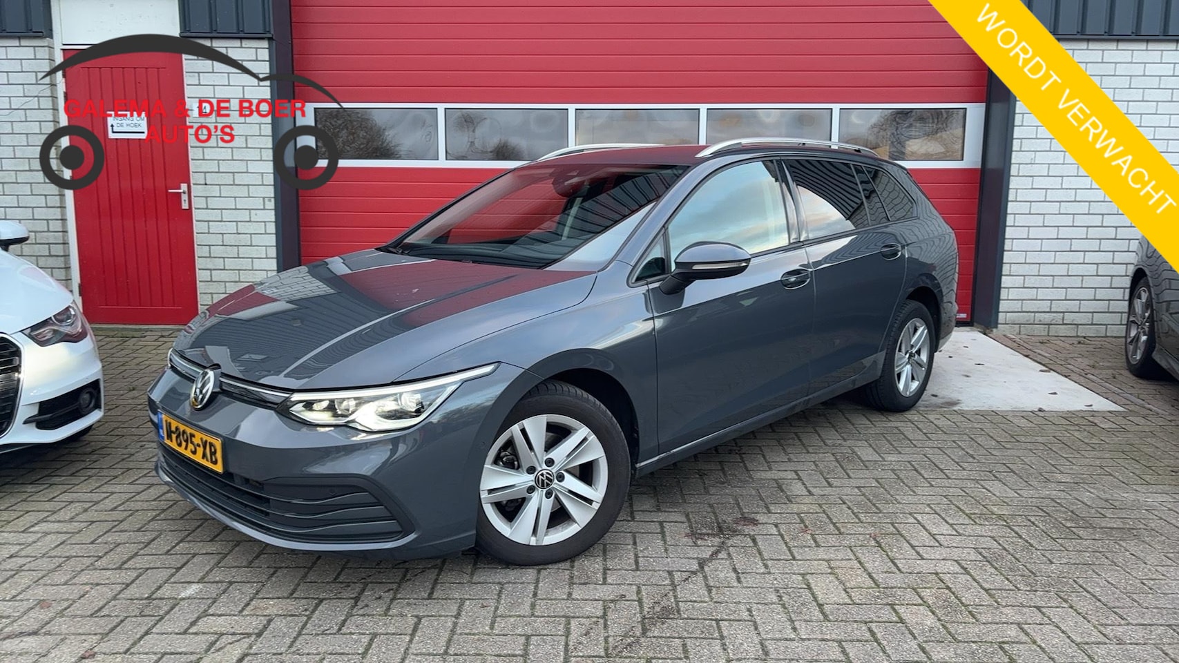 Volkswagen Golf Variant - 1.5 eTSI Life Business AUTOMAAT / TREKHAAK / FULL LED / CARPLAY / STOELVERW / STUURVERW / - AutoWereld.nl
