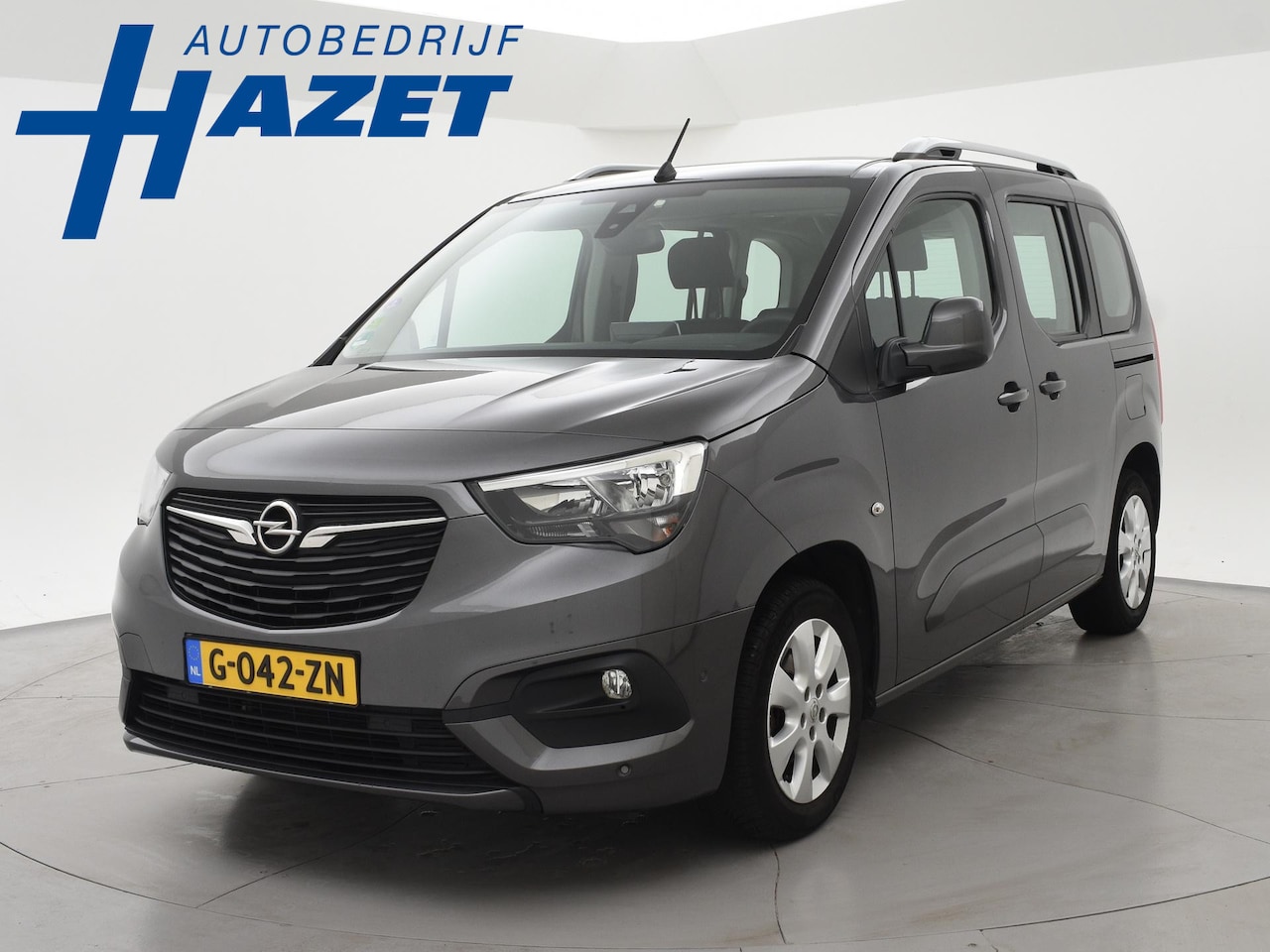 Opel Combo Tour - 1.2 TURBO 5-PERS. + PANORAMA | TREKHAAK | CAMERA | 1e EIGENAAR | APPLE CARPLAY | NAVIGATIE - AutoWereld.nl