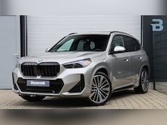 BMW X1 - xDrive30e M-Sport Pro | Massage | Harman/Kardon | Panoramadak | Head-up | Trekhaak