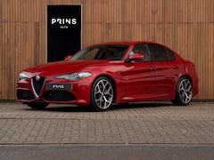 Alfa Romeo Giulia - 2.0T Q2 | Race-mode | Rosso Competizione | Veloce stoelen | Harman/Kardon | Orig. NL