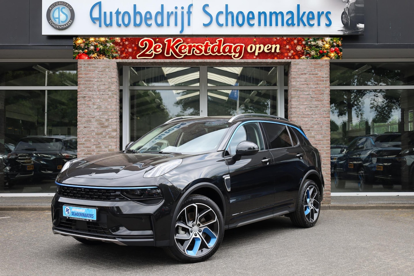 Lynk & Co 01 - 1.5 261PK! 6.6Kwh LADEN! 360-CAMERA PANO/SCHUIF INFINITY DAB NAVI CARPLAY STOELVERWARMING - AutoWereld.nl