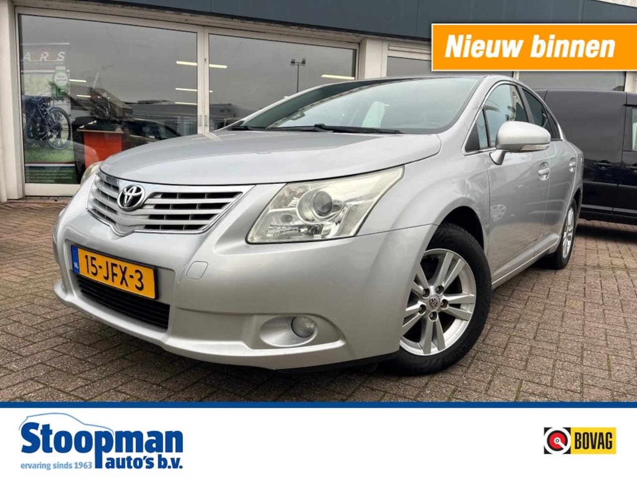 Toyota Avensis - 1.8 VVT-i Dynamic Clima Cruise bluetooth Trekh. - AutoWereld.nl