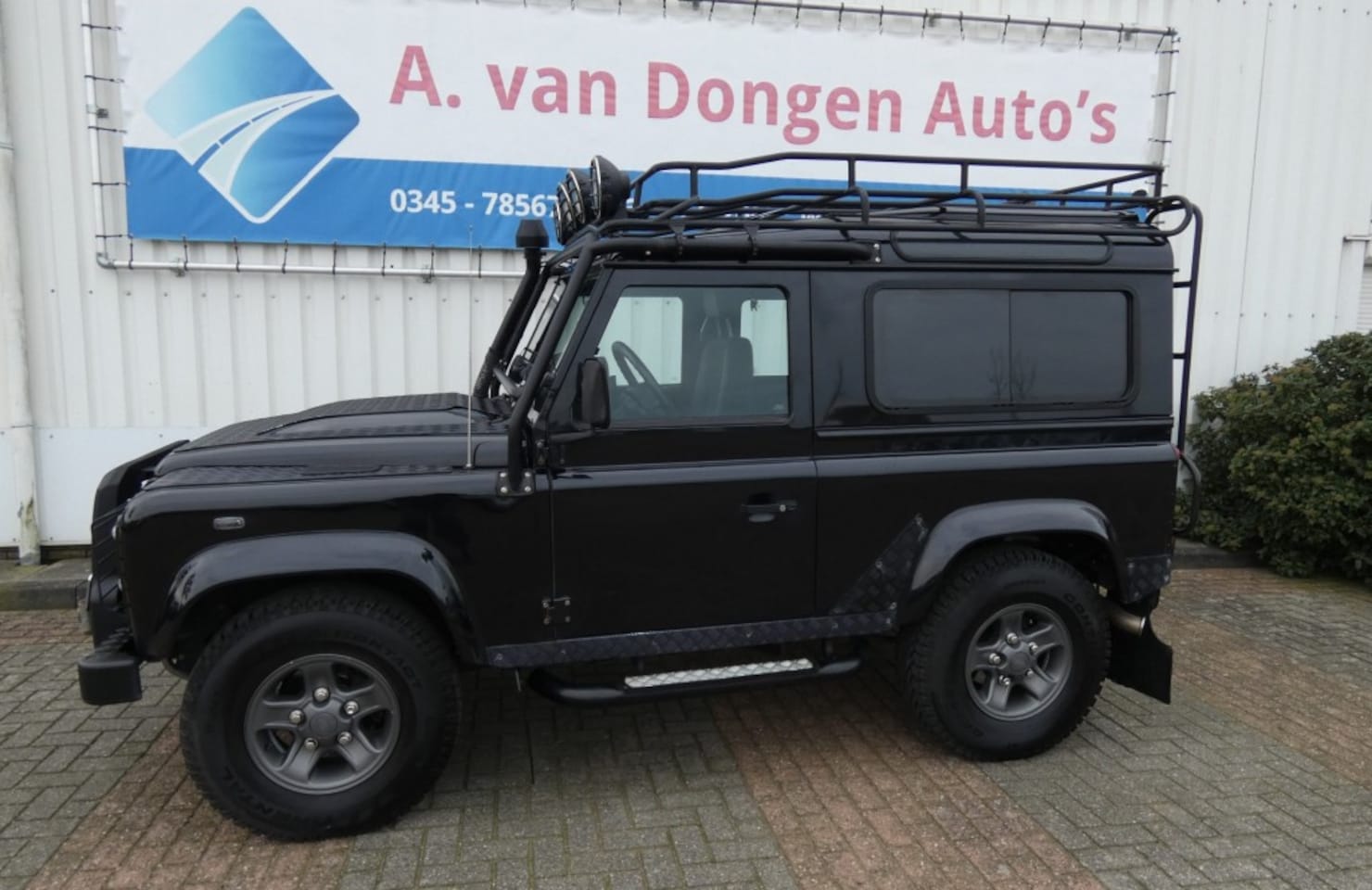 Land Rover Defender - 90 2,2 D HT XTech,Airco,Trekhaak,Lier - AutoWereld.nl