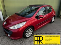 Peugeot 207 - 1.4 VTi XR