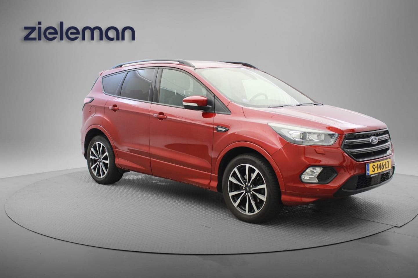 Ford Kuga - 1.5 EcoBoost Vignale - Carplay, Navi, Cruise, Sony, Half Leer, Stoelverw. Trekhaak - AutoWereld.nl