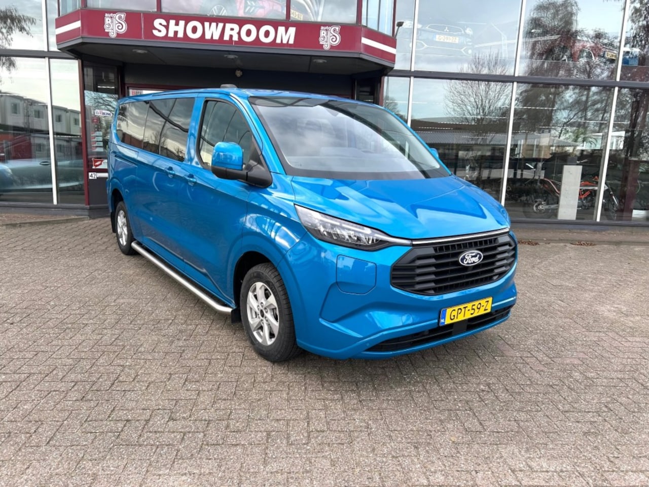 Ford Transit Custom - CUSTOM 340 2.5 PHEV L2LI LIMITED  9 persoons - AutoWereld.nl