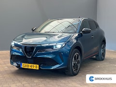 Alfa Romeo Junior - Elettrica Speciale 54 kWh Elek. Stoel met Massage | Elek. Achterklep | LED Matrix | Camera