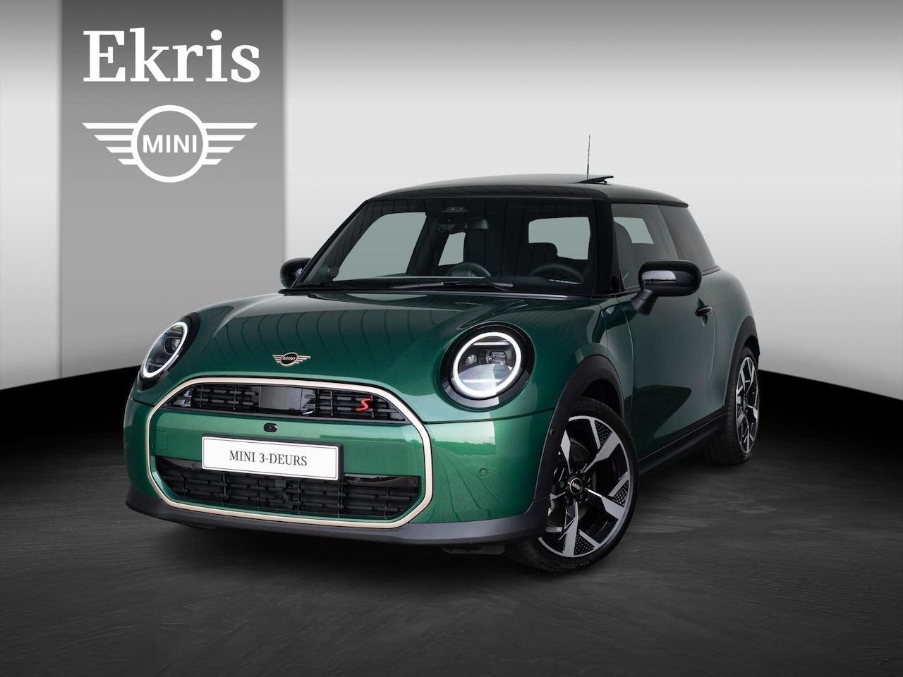 MINI Cooper S - Favoured Trim | Pakket XL | Harman Kardon | Comfort Access | Panoramadak | Head-Up Display - AutoWereld.nl